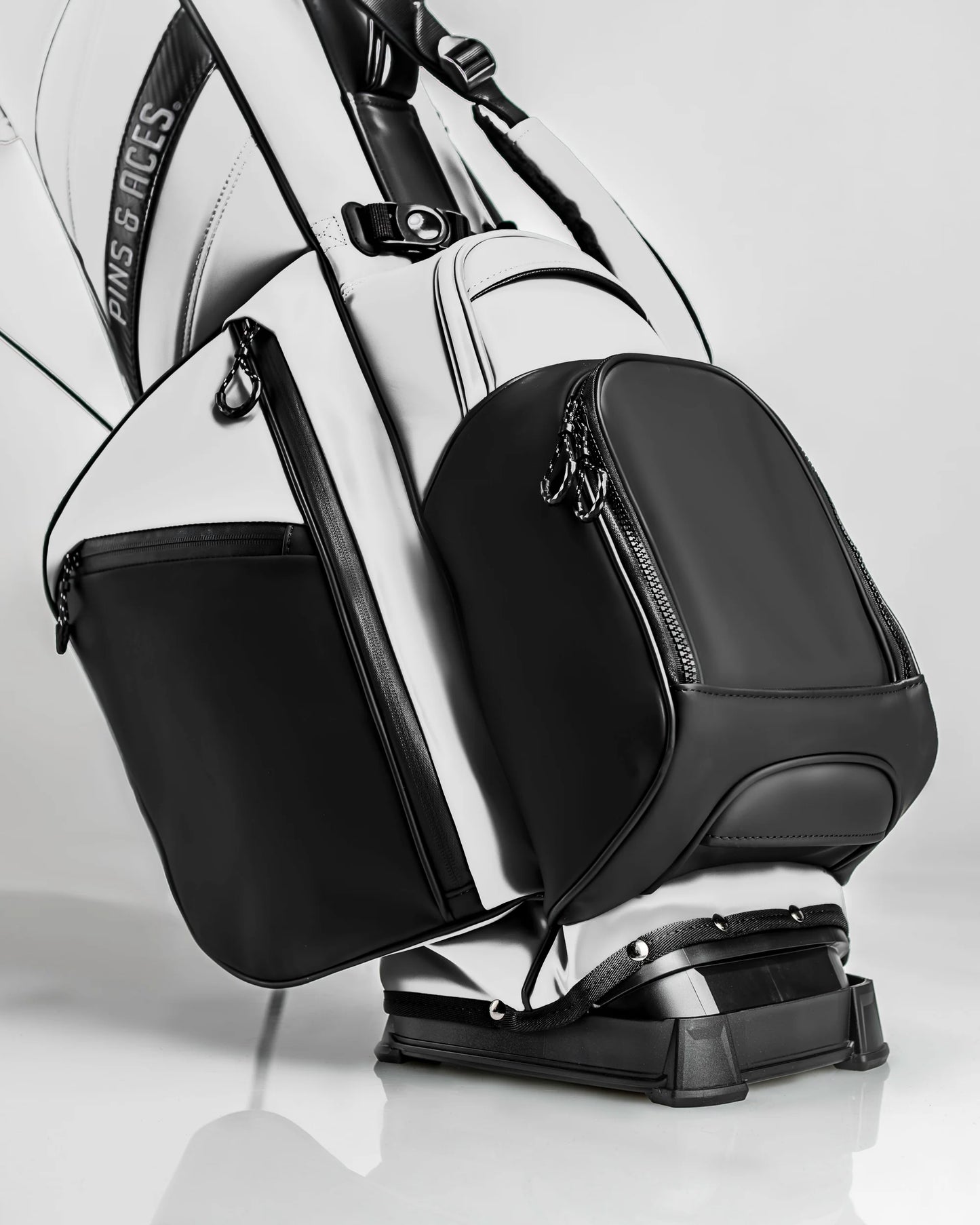 Player Preferred™ Golf Bag - Domino